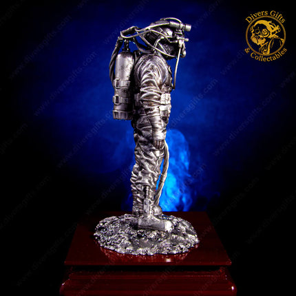 Kirby Morgan Superlite 17B Commercial Diver Pewter Statuette (Large)