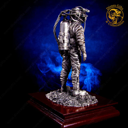 Kirby Morgan Superlite 17B Commercial Diver Pewter Statuette (Large)